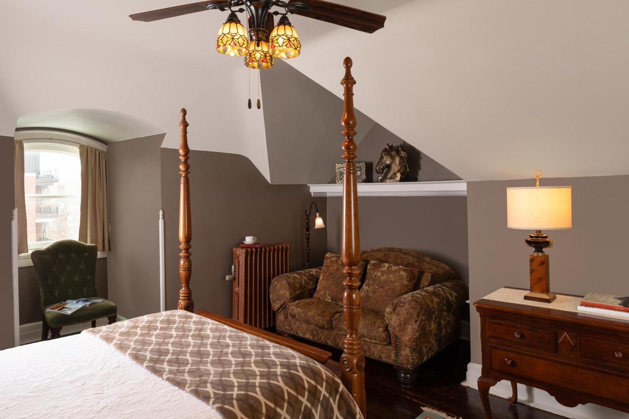 300 Clifton Bed and Breakfast Minneapolis Eksteriør billede