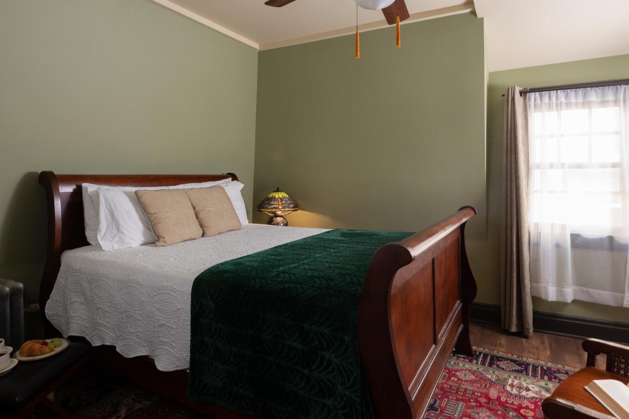 300 Clifton Bed and Breakfast Minneapolis Eksteriør billede